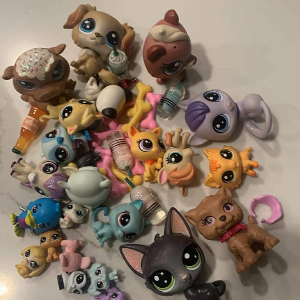 Littlest Pet Shop Colorful Animal Figures